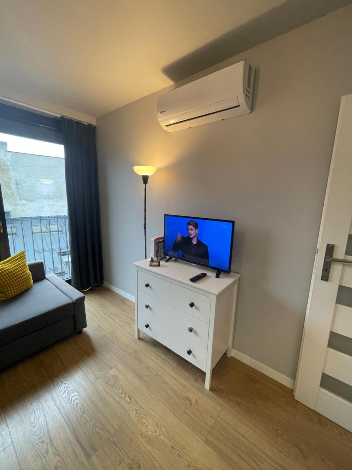 Sunflower Apartment Old Town Krakau Buitenkant foto